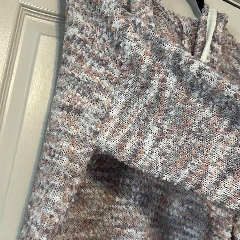 Maurices Gray, white and Pink V-Neck Hooded Sweater - Picture 9 of 9